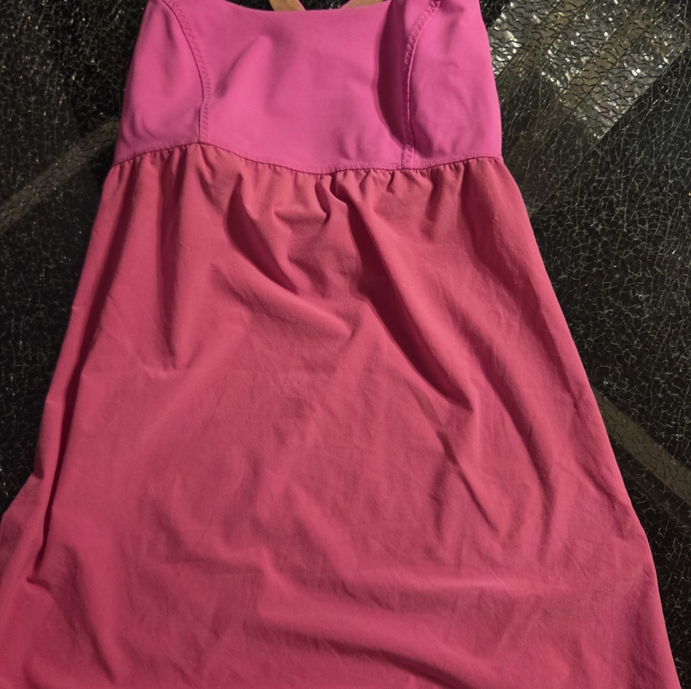 Lululemon Tennis Top Size 4 Never Worn - Picture 4 of 5
